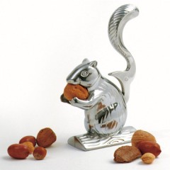 nutcracker squirrel norpro.jpg